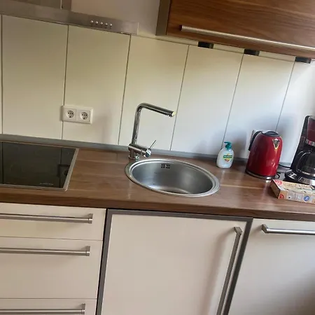 Family And Worker Friendly Spacious Db7 * Kleef